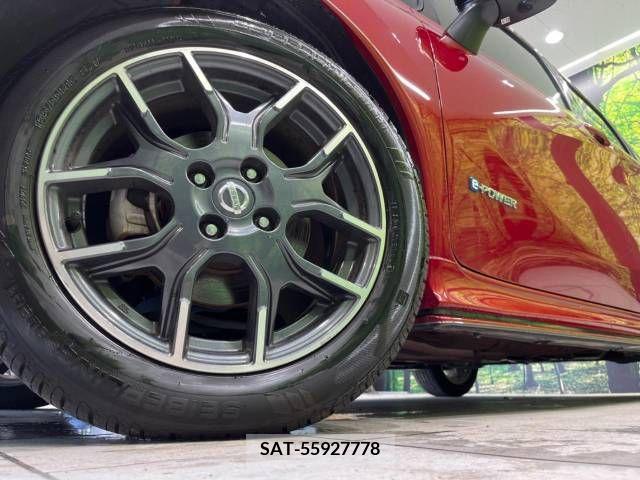 Nissan NOTE 2018-01 365404-13
