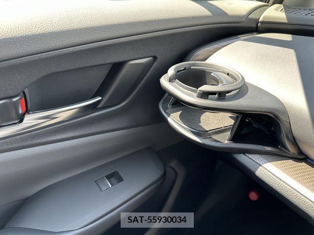 Toyota PRIUS 2023-07 281767-15