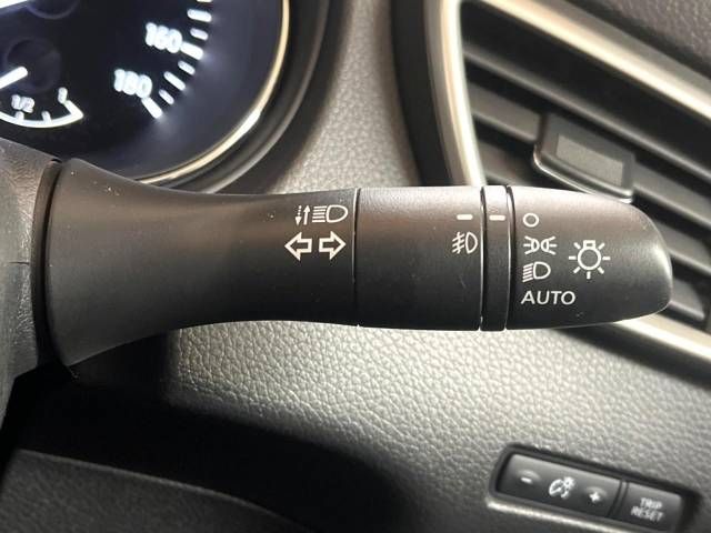 Nissan X-TRAIL 2015-06 19063-7