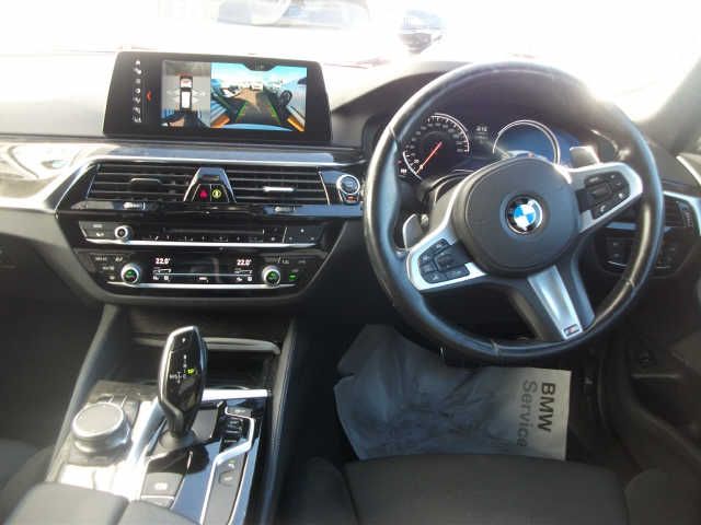 Bmw 5 SERIES 2019-03 183141-1