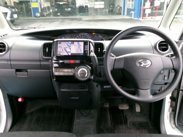 Daihatsu TANTO 2013-06 186065-6