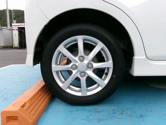 Daihatsu TANTO 2013-06 186065-27