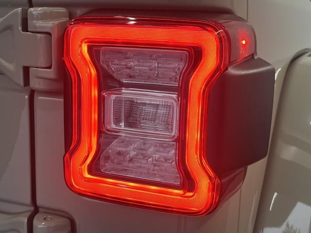 Jeep WRANGLER 2022-08 183029-8