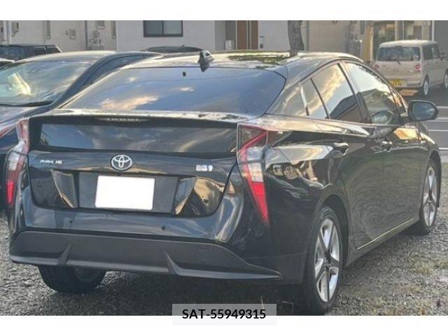 Toyota PRIUS 2016-02 366441-1