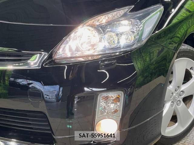 Toyota PRIUS 2011-01 340939-12