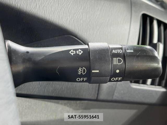 Toyota PRIUS 2011-01 340939-7