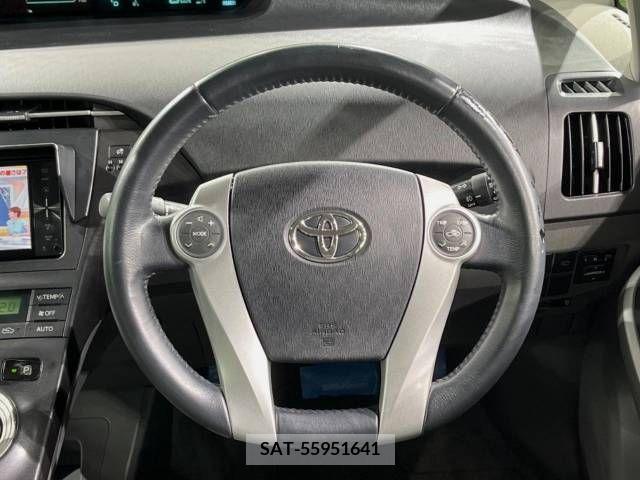 Toyota PRIUS 2011-01 340939-11