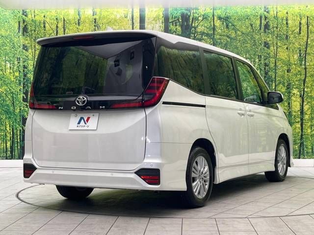 Toyota NOAH 2023-06 196321-17