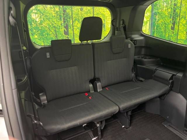Toyota NOAH 2023-06 196321-10