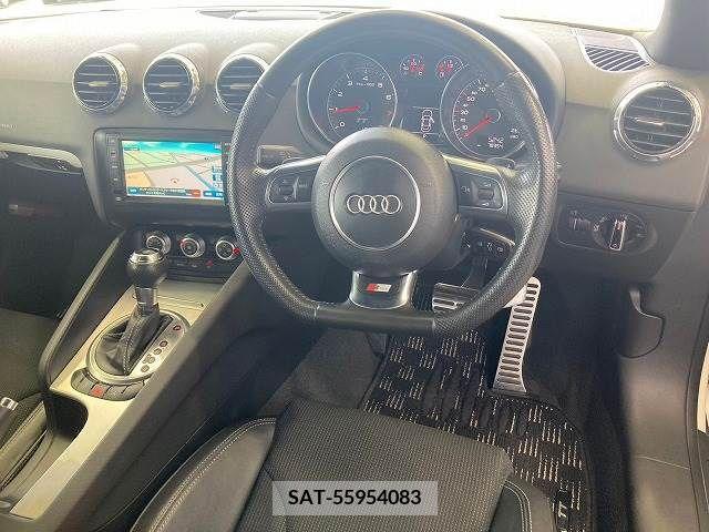 Audi TT 2012-08 380822-1