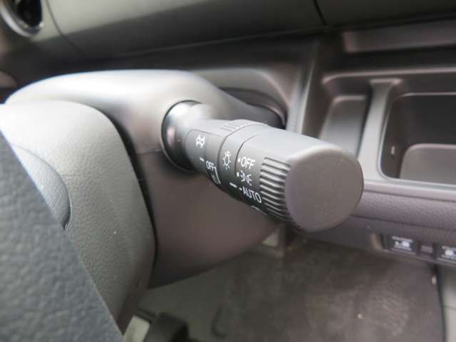 Honda N BOX CUSTOM 2023-10 191657-17