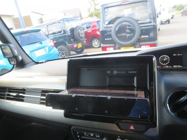 Honda N BOX CUSTOM 2023-10 191657-24