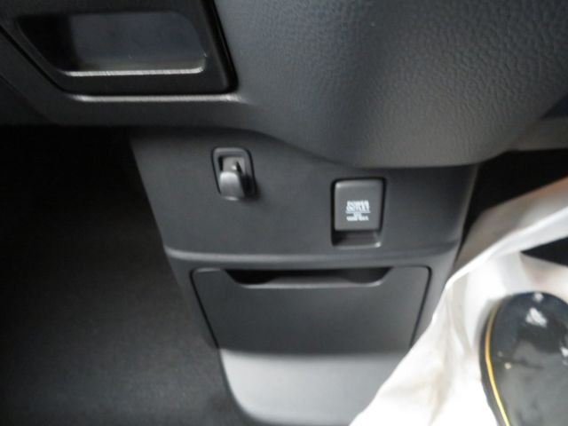 Honda N BOX CUSTOM 2023-10 191657-22