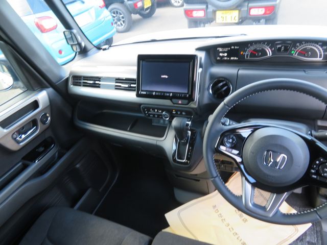 Honda N BOX CUSTOM 2023-10 191657-27