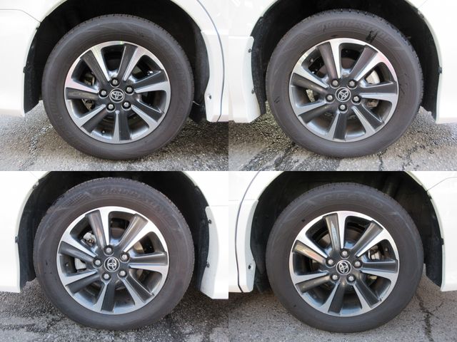 Toyota NOAH 2019-03 196620-27