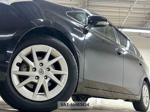 Toyota PRIUS ALPHA 2011-12 221442-10