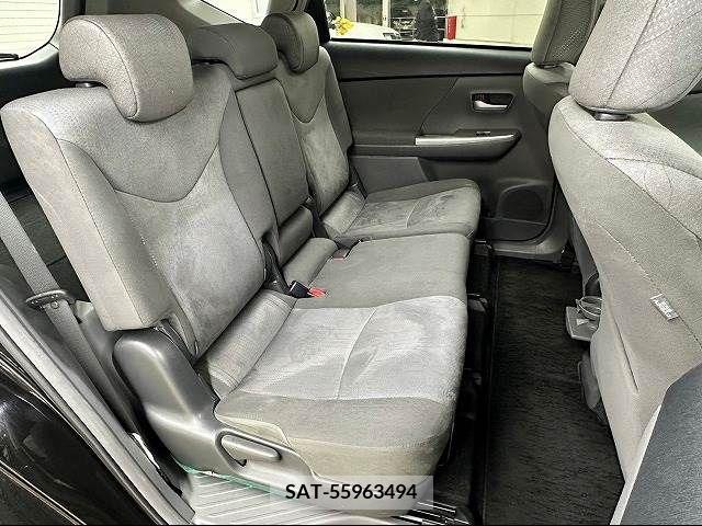 Toyota PRIUS ALPHA 2011-12 221442-8