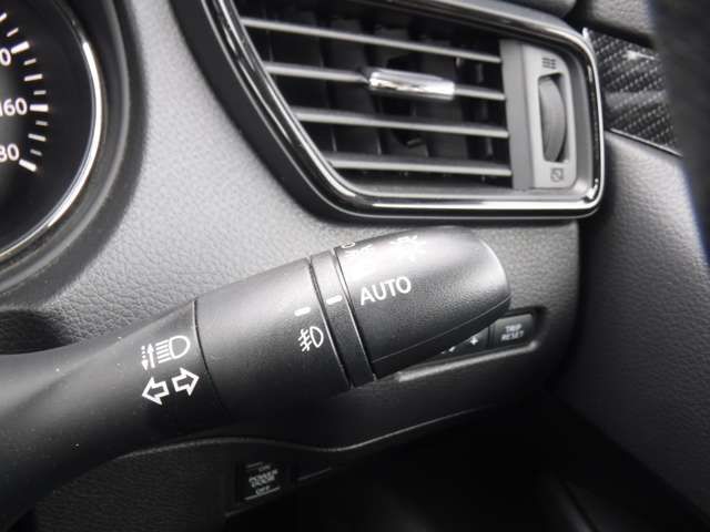 Nissan X-TRAIL 2019-02 6689-7