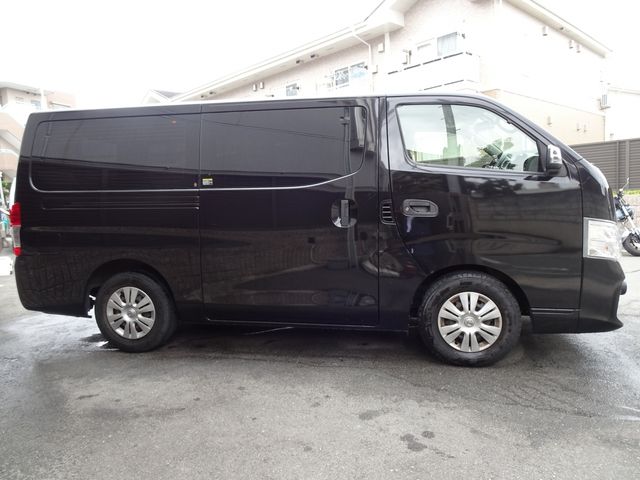 Nissan NV350 Caravan 2018-09 183121-3