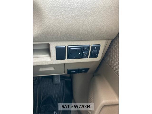 Nissan TIIDA 2010-01 394667-11