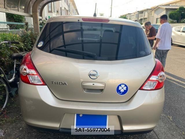Nissan TIIDA 2010-01 394667-1