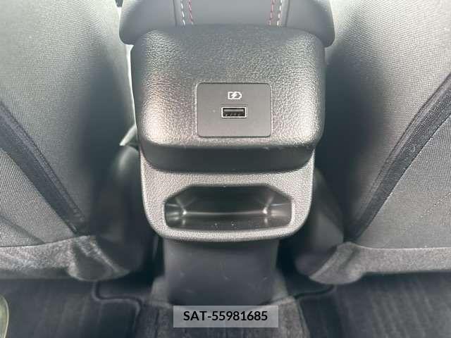 Nissan AURA 2023-01 261447-2