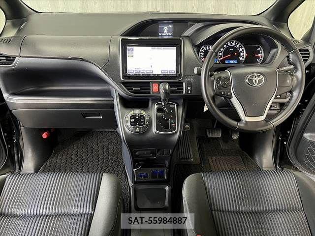 Toyota NOAH 2015-07 321444-1