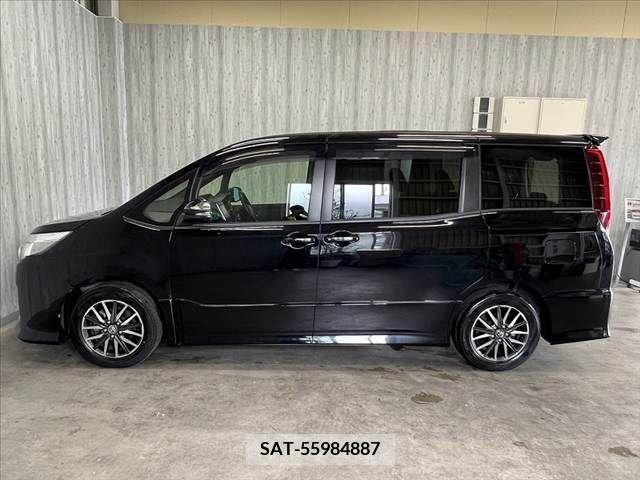 Toyota NOAH 2015-07 321444-11