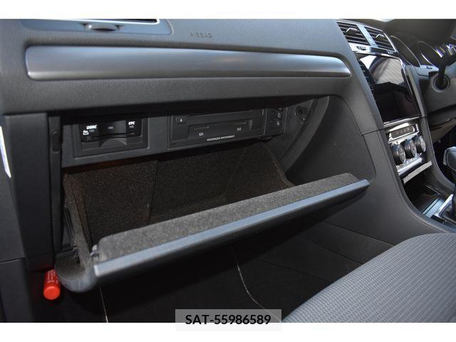VolksWagen GOLF 2017-06 289485-17