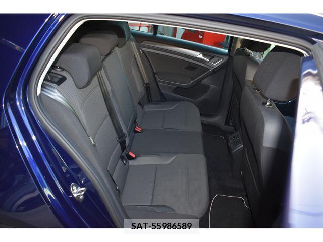 VolksWagen GOLF 2017-06 289485-11