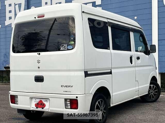 Suzuki EVERY 2016-04 382870-2