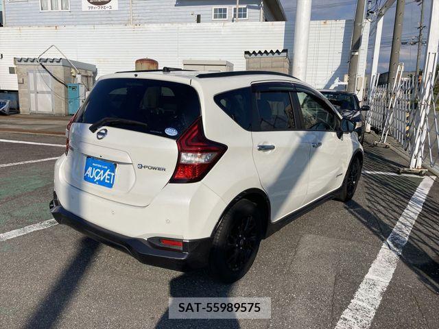 Nissan NOTE 2019-01 392945-1