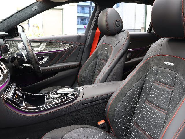 Amg E-CLASS 2018-01 11031-16