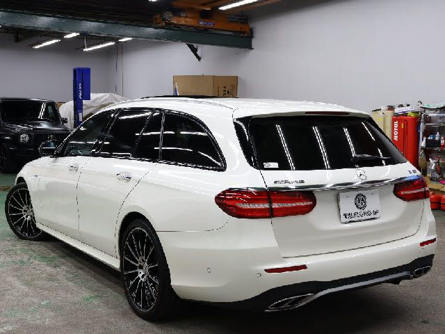 Amg E-CLASS 2018-01 11031-14