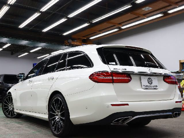 Amg E-CLASS 2018-01 11031-2