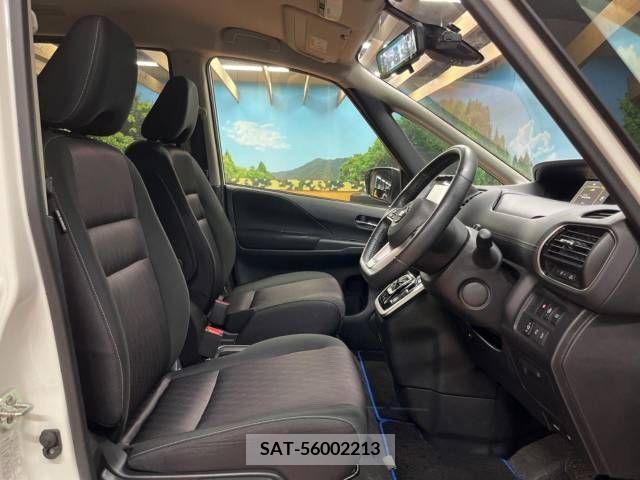 Nissan SERENA 2018-02 284222-8
