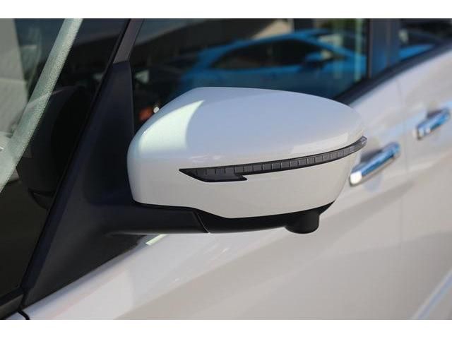Nissan SERENA 2020-12 19639-7