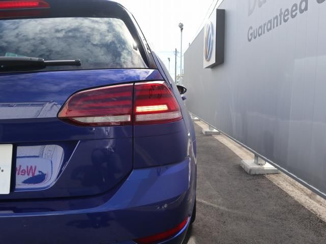 VolksWagen GOLF R 2017-06 22301-11