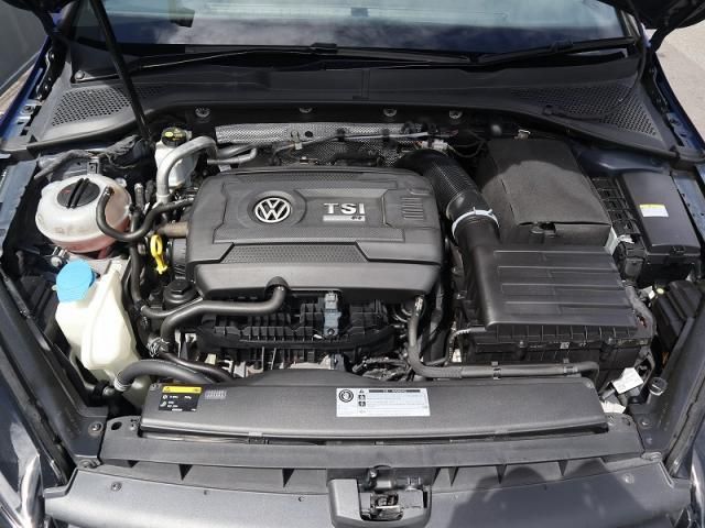 VolksWagen GOLF R 2017-06 22301-14