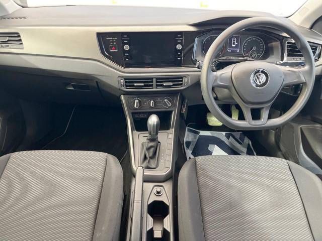 VolksWagen POLO 2019-10 185802-1
