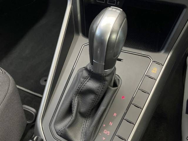 VolksWagen POLO 2019-10 185802-12