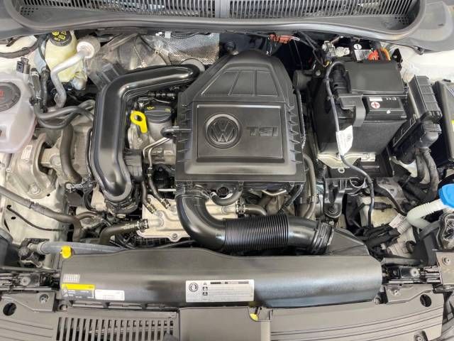 VolksWagen POLO 2019-10 185802-19