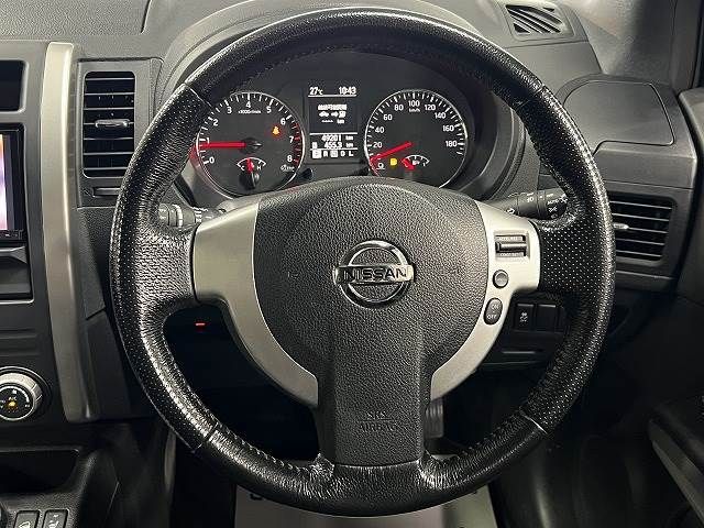 Nissan X-TRAIL 2012-09 15901-2