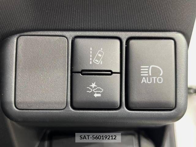 Toyota AQUA 2018-08 260487-7