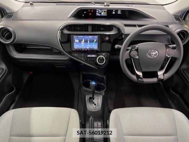 Toyota AQUA 2018-08 260487-1