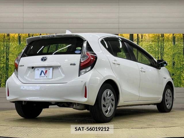 Toyota AQUA 2018-08 260487-17