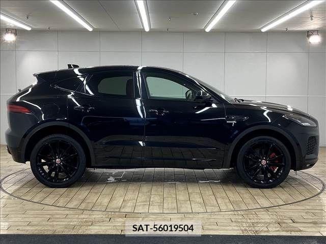 Jaguar E-PACE 2019-08 213643-16