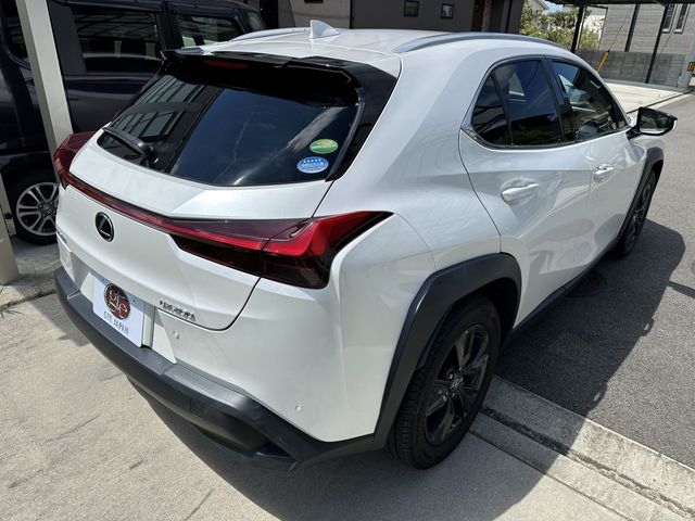 Lexus UX 2020-12 13156-2