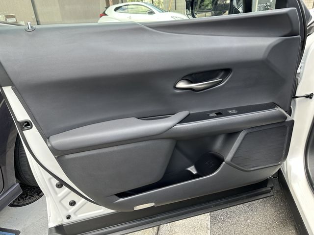 Lexus UX 2020-12 13156-20