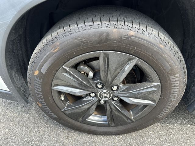 Lexus UX 2020-12 13156-25